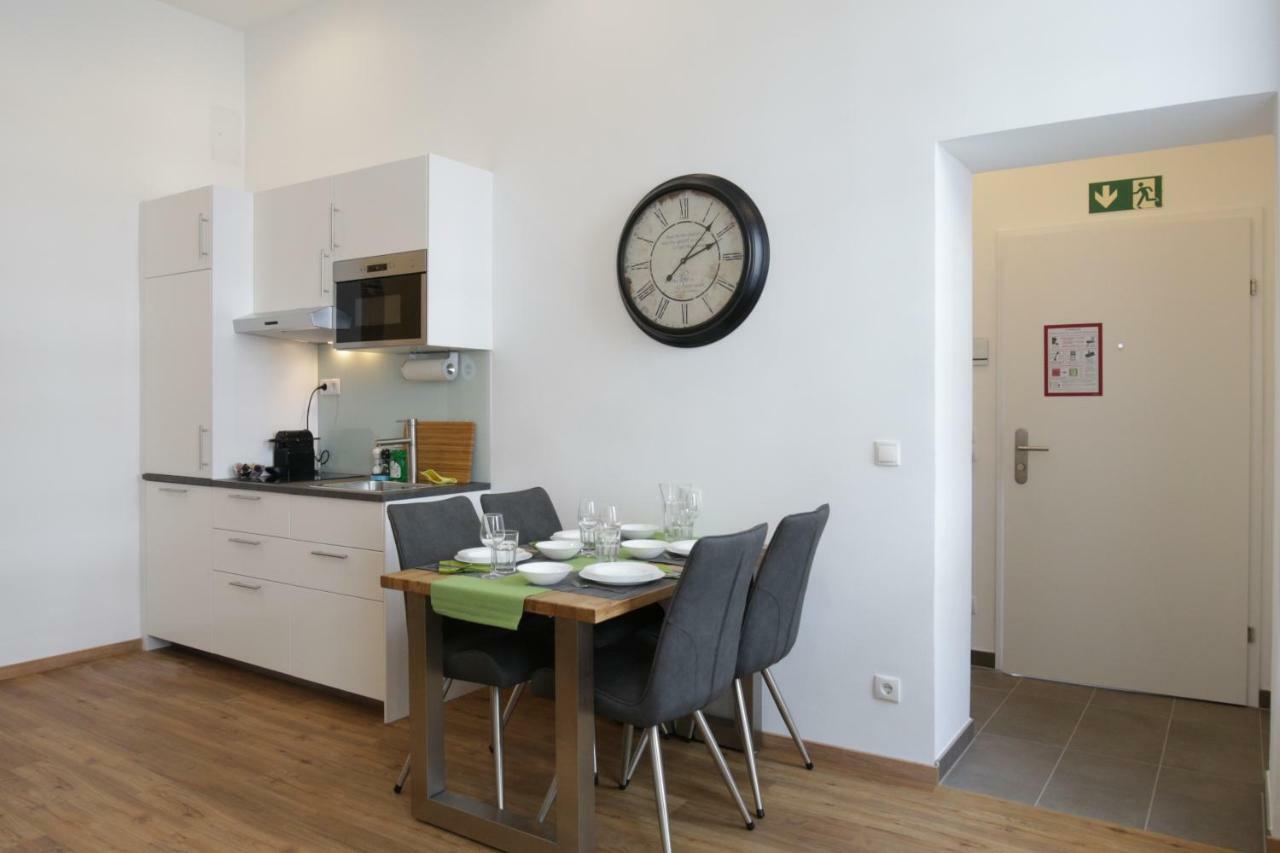 Vienna Gold Apartments - Contactless Check In Ngoại thất bức ảnh