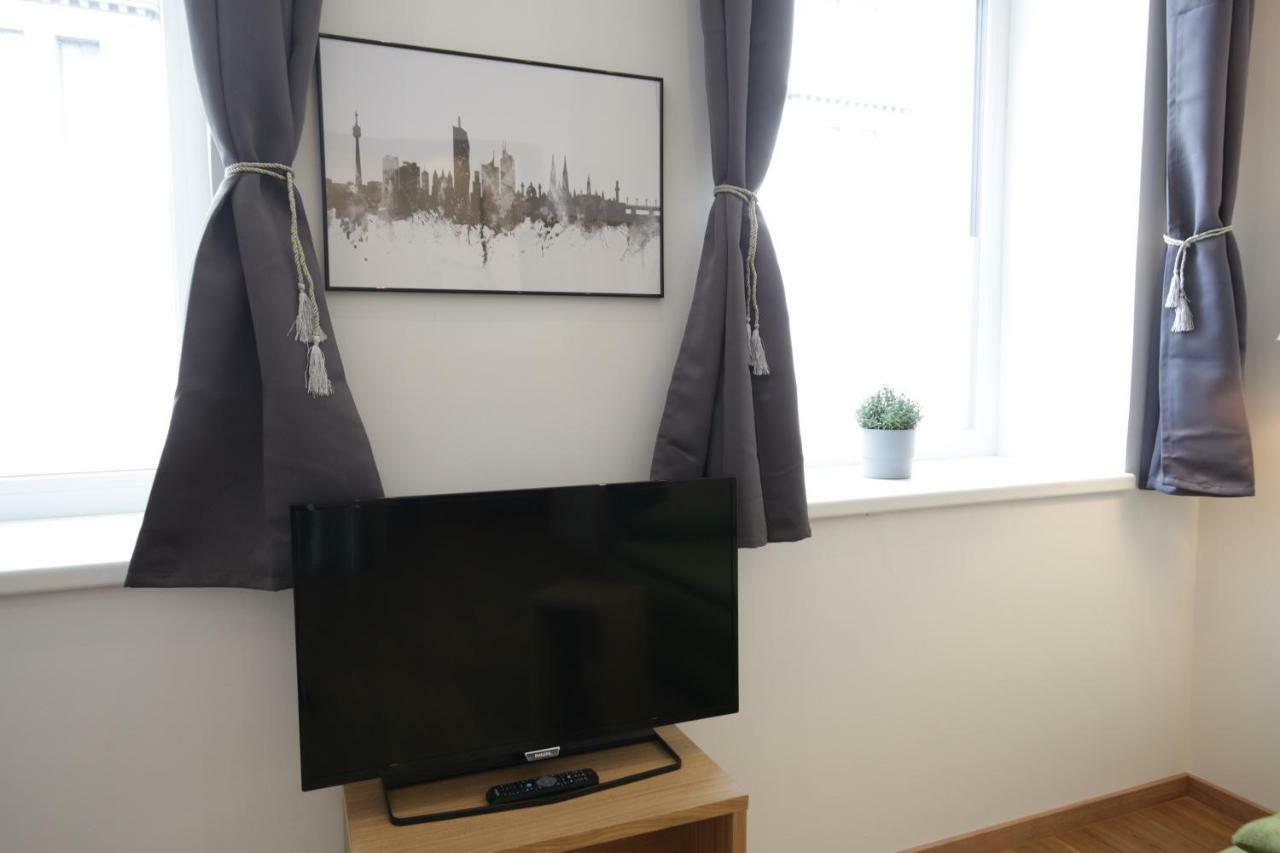Vienna Gold Apartments - Contactless Check In Ngoại thất bức ảnh