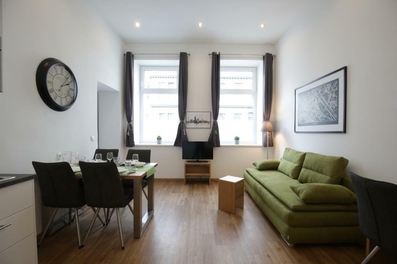 Vienna Gold Apartments - Contactless Check In Ngoại thất bức ảnh