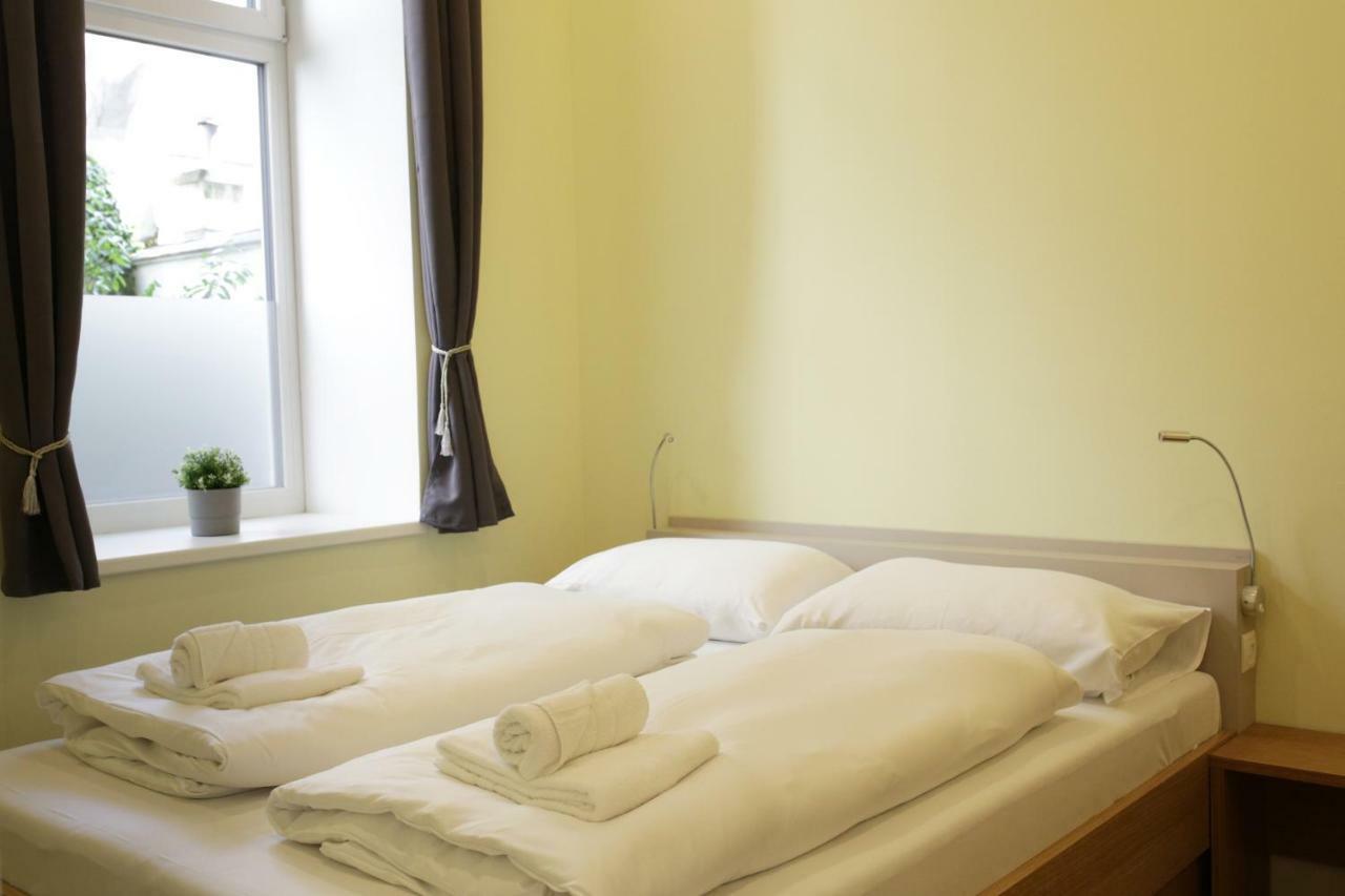 Vienna Gold Apartments - Contactless Check In Ngoại thất bức ảnh