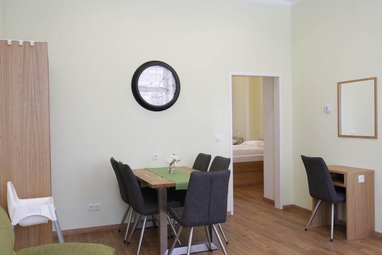 Vienna Gold Apartments - Contactless Check In Ngoại thất bức ảnh